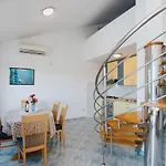 Apartment Mastrinka 11283a *