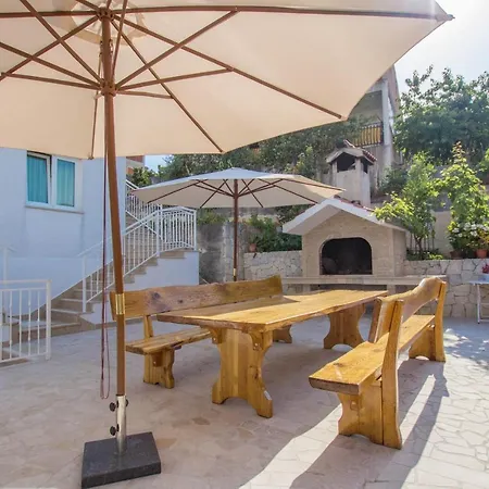 Mastrinka 11283a Daire Trogir