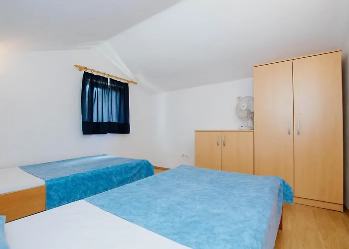 Mastrinka 11283a * Trogir